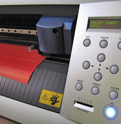 einfacher Operationsvinylschneiderplotter mit Ertrag corel abgehobenen Betrages, pcut Ausschnittplotter für diy Vinylaufkleber
