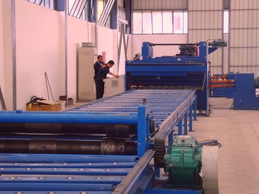 Standard schnitt zur Längenlinie, warm gewalzte Maschine des hellen Pfostens des Flussstahls für 6m 8m 14m