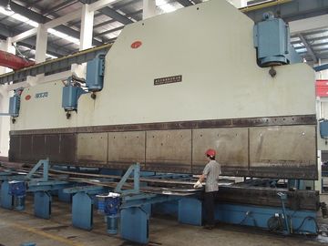 Doppelverbindung CNC hydraulische Plattenbiegmaschine für die Produktion von Leuchten